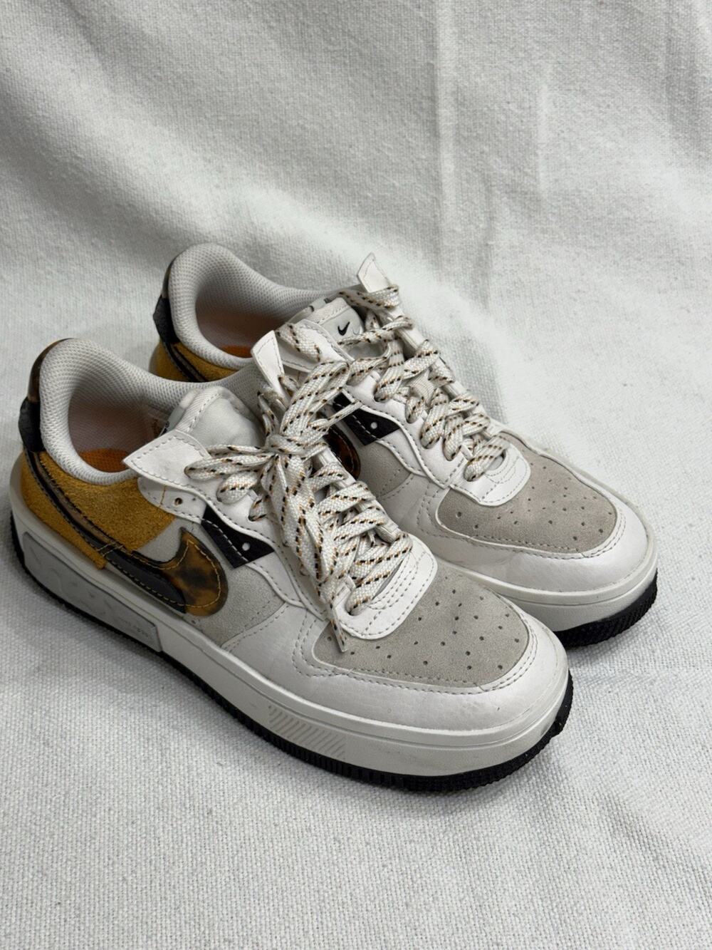Nike Women’s Air Force 1 Fontanka Shoes White Phantom Curry Size 6 DR0151-001